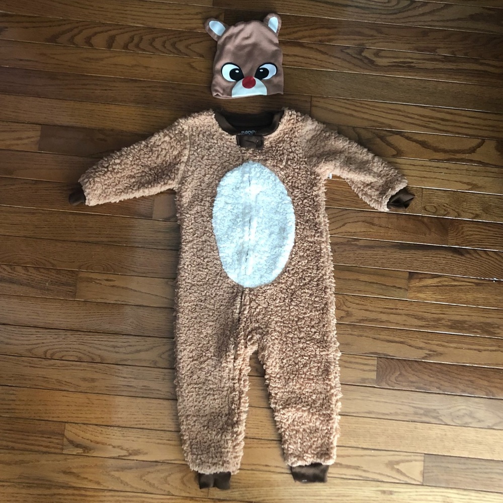 NWOT Cute Rudolf Toddler’s Union Suit With Beanie